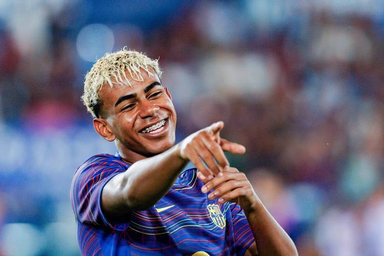 卡瓦哈尔：亚马尔要脚踏实地，没想伤害穆夏拉